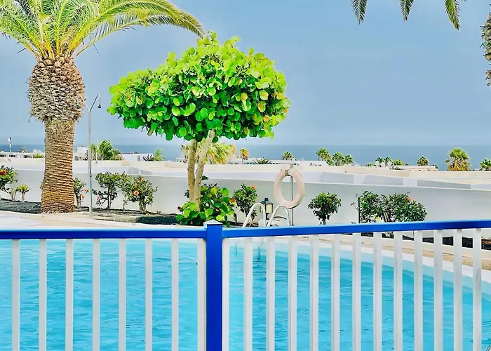 Canaryislandshost L Sal De Mar Puerto del Carmen (Lanzarote)